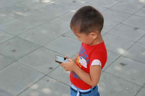 БОЛАГА ТЕЛЕФОН КЕРАКМИ?