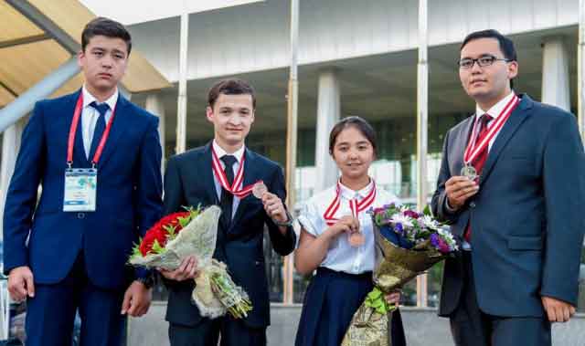 Бир кумуш, икки бронза