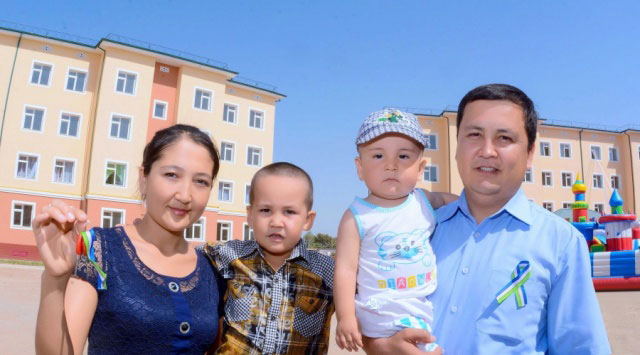 64 ёш оилага «Камолот» уйи