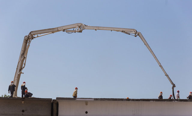 Метро устида кўприк