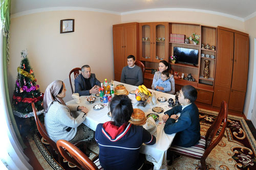 МАНА, ЎТМОҚДАМИЗ ЯНА БИР ЙИЛ ОСТОНАСИДАН