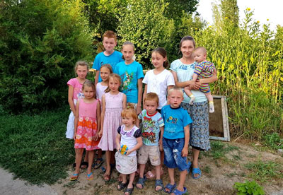 ЁРДАМ КУТИБ ЎТИРМАГАН АЁЛ