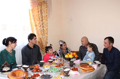 22 МИНГДАН ОРТИҚ ХОНАДОНДА ҲАЁТ ИЗГА ТУШДИ