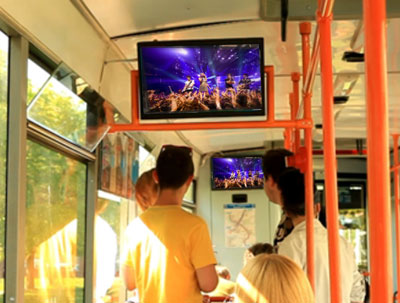 АВТОБУСДАГИ  ТЕЛЕВИЗОР НАМОЙИШ  ЭТАДИ...