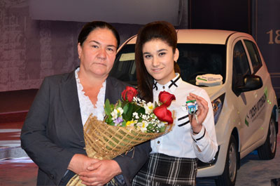 КИТОБ ЎҚИБ, «SPARK» ЮТГАН ҚИЗ