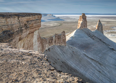 ҚУМЛАР  САЛТАНАТИНИНГ  БАҲАЙБАТ  МИНОРАЛАРИ