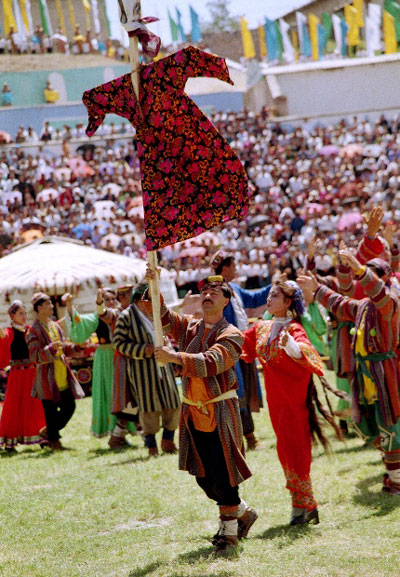 «СУВ ХОТИН» — БАРАКА, БИРДАМЛИК ВА АҲИЛЛИК ИФОДАСИ