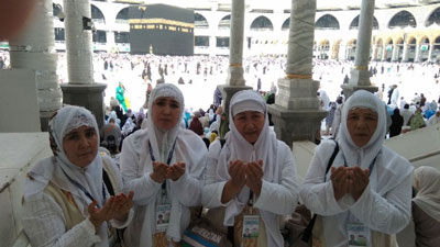 Юртдошларимиз умра сафарида