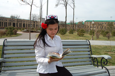 Сирлар эшигини очинг