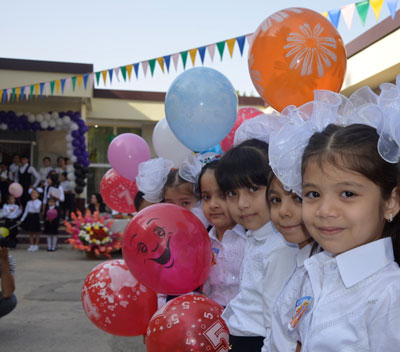 Биринчи синфга борган зукко болалар