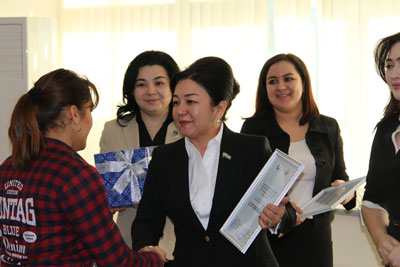 Интернетни ўргатиб,  оилани асраш мумкин...ми?