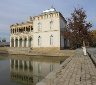 «Ойга монанд юлдузлар маскани»даги  қадимий дарахтлар