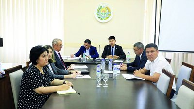 Чиқиндиларни қайта ишлаш  нега ҳамон  оқсамоқда?  Депутатлар Тошкент ва Бухоро  вилоятидаги аҳволни ўрганишди