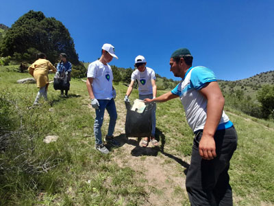 Зомин миллий боғида тозалик акцияси