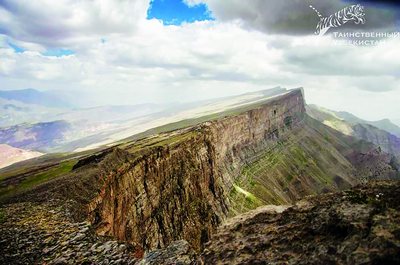 Экотуризмни ривожлантиришдаги асосий зиддият: табиатми, тижоратми?