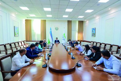 Яшил иқтисодиётнинг  долзарб масалалари  фракция йиғилишида муҳокама қилинди