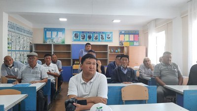 Депутат аҳоли  мурожаатларини  ўрганмоқда