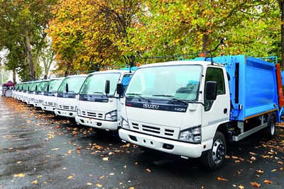 Замонавий  чиқинди  ташиш  машиналари  вилоятларга жўнатишга  тайёрланмоқда