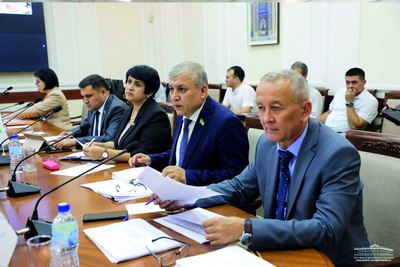 Қишлоқ хўжалиги кооперативи ердан унумли фойдаланишга, деҳқонни бой  қилишга асосланади