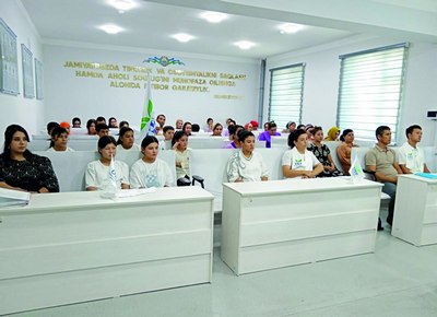 Тошлоқ туманида ёшлар билан очиқ мулоқот